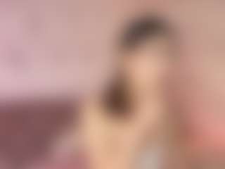 Live cam show with Emylie sexy body - Nipple Play on Camsoda