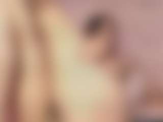 Live cam show with Emylie sexy body - Double Penetration on Camsoda