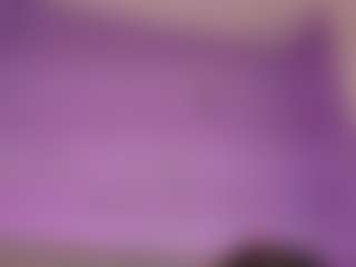 Live cam show with Emylie sexy body - Skinny on liverealitysex.com