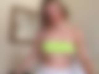 Ameliasweety69's Live Sex Cam Show