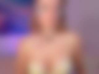 Ameliasweety69's Live Sex Cam Show
