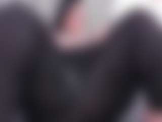 Live cam show with Anette-Cooper - Public MILF on LiveSexCams6