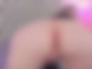 Live cam show with Anette-Cooper - Middle Aged on Camsoda