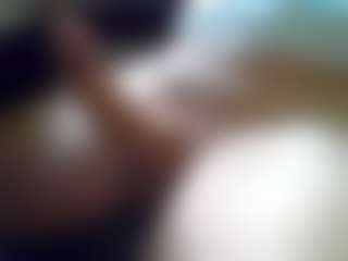 bone2azz's Live Sex Cam Show
