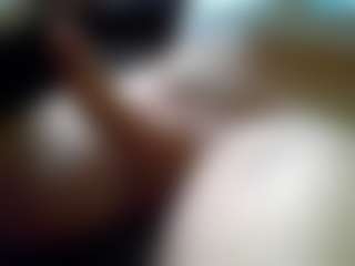 bone2azz's Live Sex Cam Show