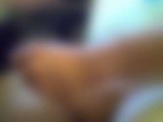 bone2azz's Live Sex Cam Show