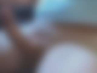 bone2azz's Live Sex Cam Show