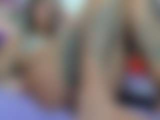 Live cam show with Hanna-moore1 - Normal on Camsoda
