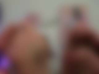Hanna-moore1's Live Sex Cam Show
