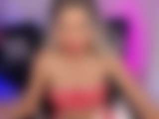 Live cam show with Emilly Smith - Skinny on TeamSkeetLive