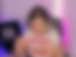 Live cam show with Emilly Smith - Skinny on Fling VIP Chat