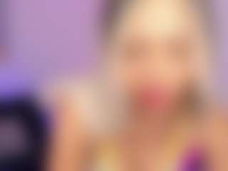 Live cam show with Emilly Smith - Spank on sexylivex.com