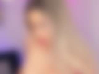 Emilly Smith's Live Sex Cam Show