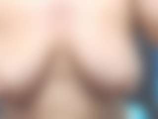 Live cam show with tamara-yorrkk - Small Ass on StripNow