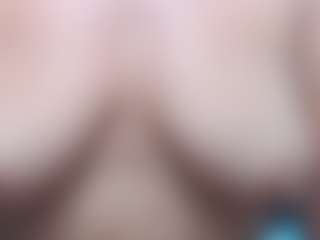 Live cam show with tamara-yorrkk - Small Ass on studioflirtlive.com