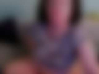 Live cam show with everlyrays - Middle Aged on Camsoda