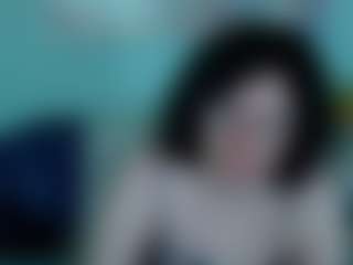 everlyrays MILF webcam performer live streaming