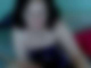 Live cam show with everlyrays - Glasses on madthumbs