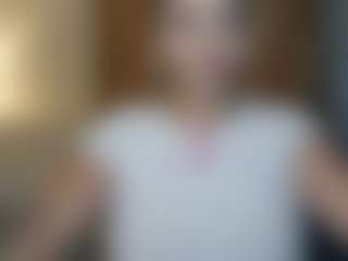 Live cam show with Inocente_kitty - Dom on Mixed Magazine Live