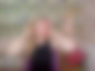 Live cam show with NancyGentle - Upskirt on Milfs Live