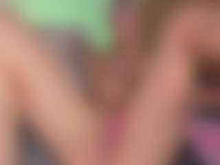 Aylinn Zambrano's Live Sex Cam Show