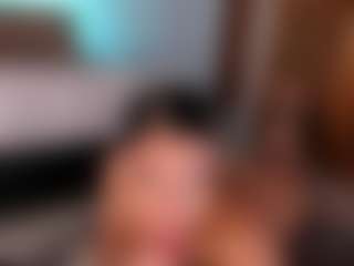 Aylinn Zambrano's Live Sex Cam Show