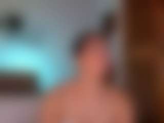 Aylinn Zambrano's Live Sex Cam Show