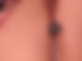 Aylinn Zambrano's Live Sex Cam Show