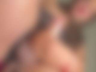 CrystalRambeau's Live Sex Cam Show