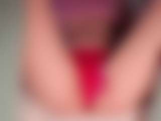 ilona4u's Live Sex Cam Show