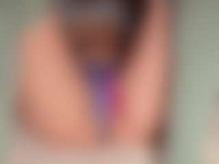 ilona4u MILF webcam performer live streaming