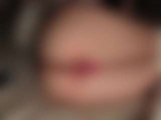 ilona4u's Live Sex Cam Show
