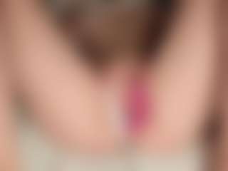 ilona4u's Live Sex Cam Show