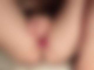 ilona4u's Live Sex Cam Show