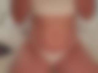 ilona4u's Live Sex Cam Show