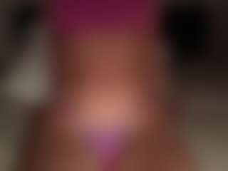 ilona4u's Live Sex Cam Show