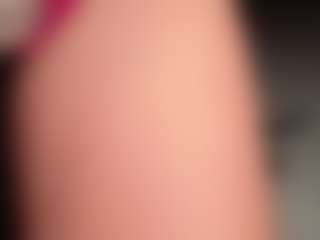 ilona4u's Live Sex Cam Show