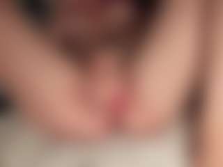 Live cam show with ilona4u - Fingers on Camiplay Live