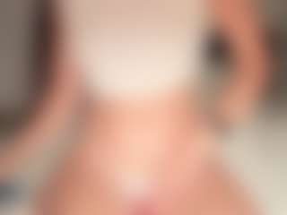 ilona4u's Live Sex Cam Show