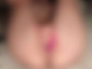 ilona4u's Live Sex Cam Show