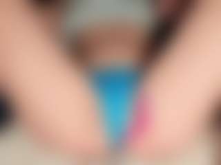 Live cam show with ilona4u - Flashing on CamClone