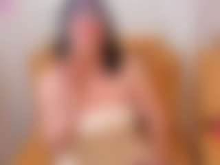 Live cam show with Miranda-Spark1 - Mature on CamClone