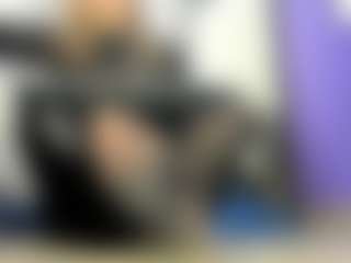 Live cam show with BRENDAMILFHOT - Strapon on SpankPalCams
