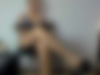 Live cam show with BRENDAMILFHOT - Blonde Hair Middle Aged on Dare Cams