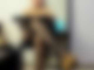 BRENDAMILFHOT's Live Sex Cam Show