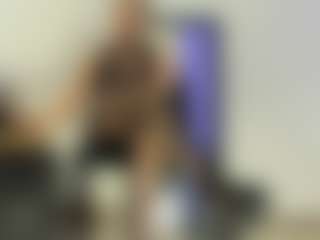 BRENDAMILFHOT's Live Sex Cam Show