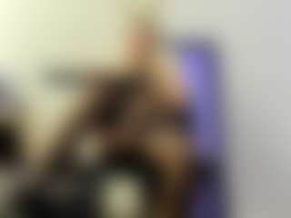 BRENDAMILFHOT's Live Sex Cam Show