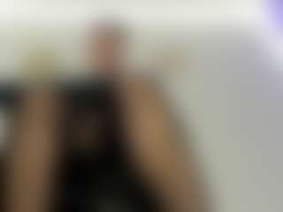 BRENDAMILFHOT's Live Sex Cam Show
