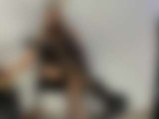 BRENDAMILFHOT's Live Sex Cam Show