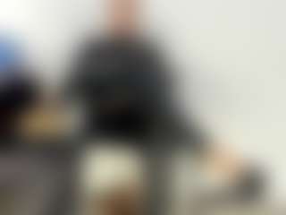 Live cam show with BRENDAMILFHOT - Middle Aged on camwithhim.com